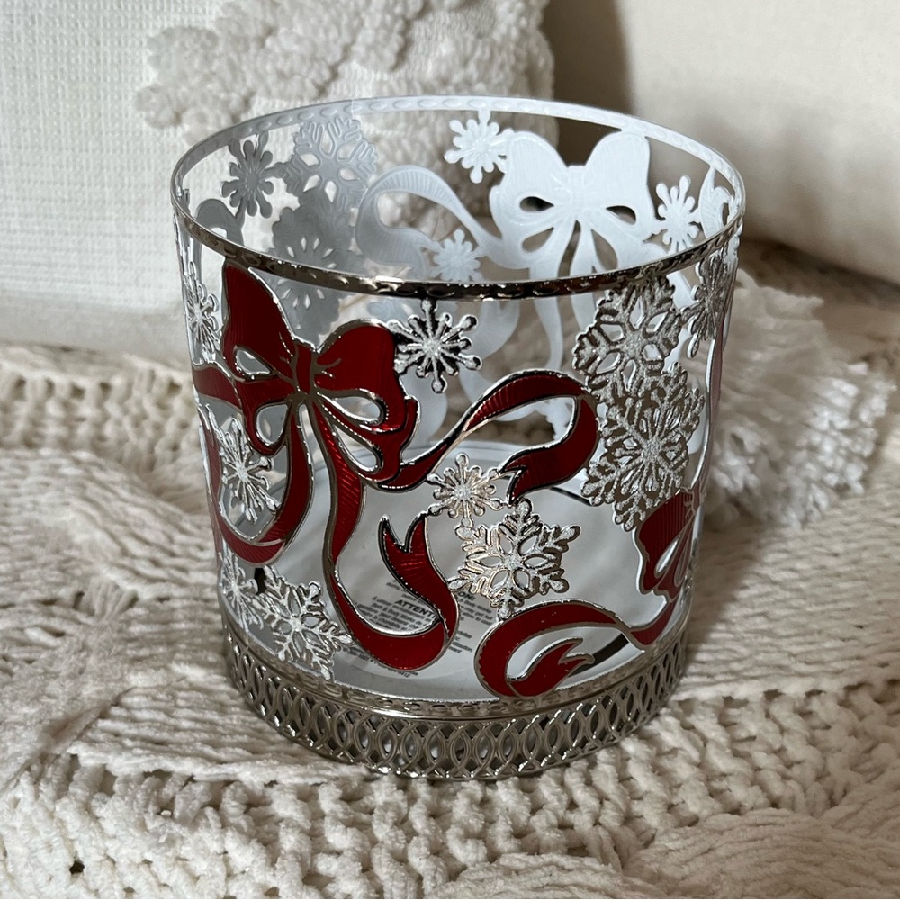 BBW 3 wick candle holder-NWT